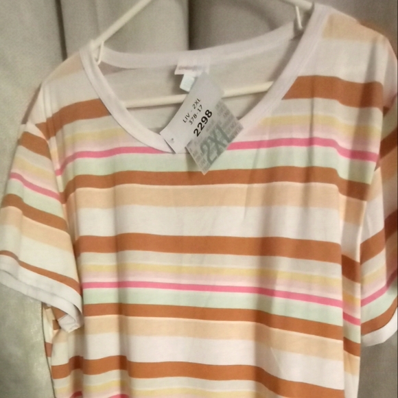 v. 2xl Liv Striped Tshirt #2298